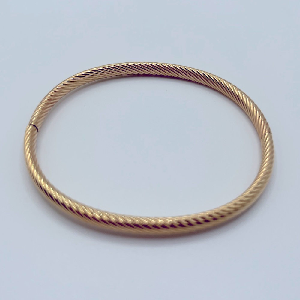 14k Yellow Gold Bangle